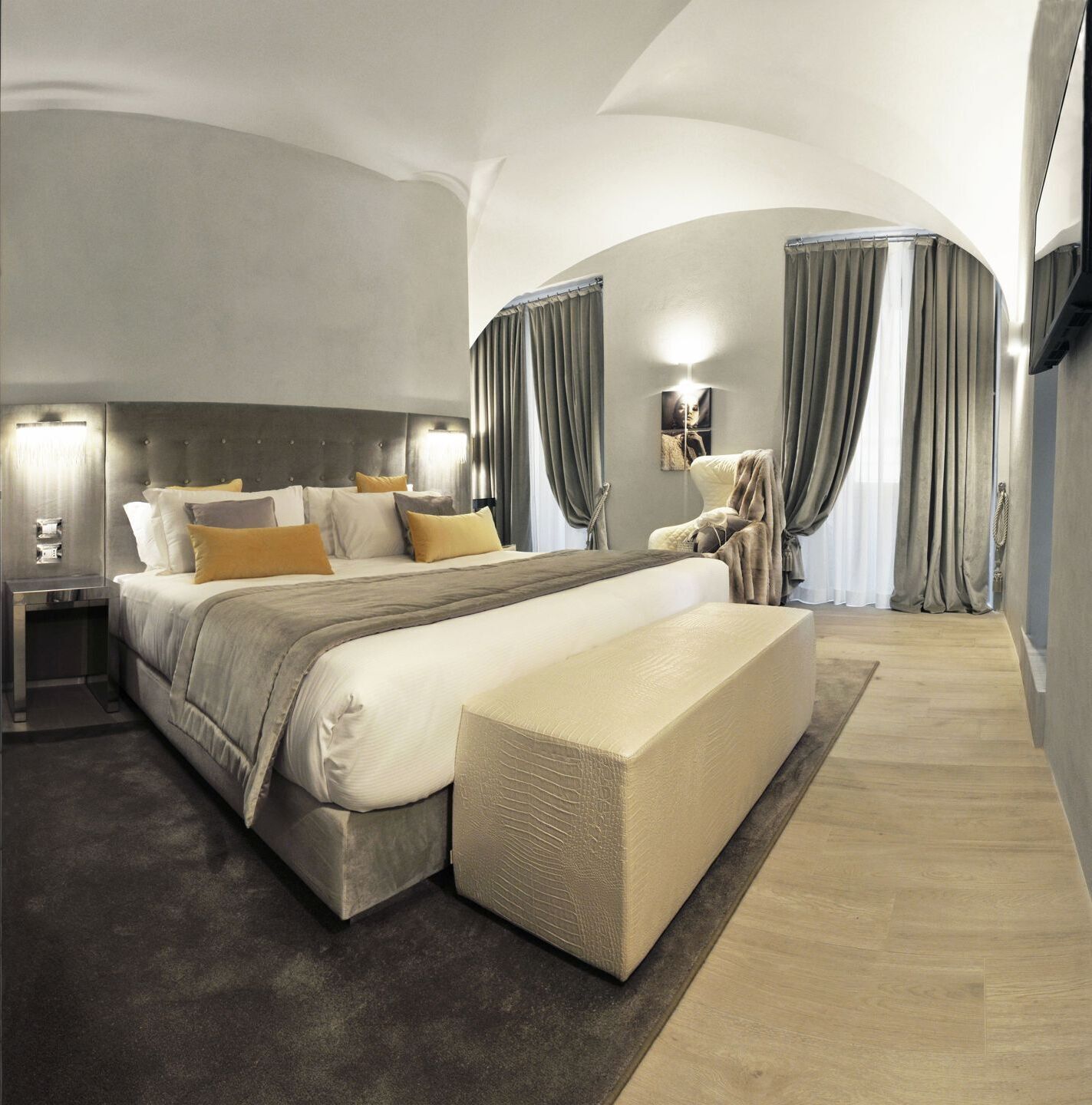 Egyptian cotton sheets, premium bedding, down comforters, minibar