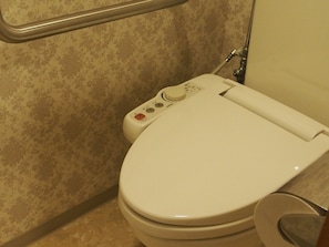 Chambre Tradition, non-fumeurs, salle de bains commune | Salle de bain
