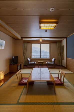 Tradisjonelt rom, ikke-røyk, delt bad