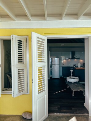 Apartment, 2 Bedrooms, Ocean View | Premium bedding, minibar, in-room safe, individually decorated - BijBlauw Hotel (Willemstad)