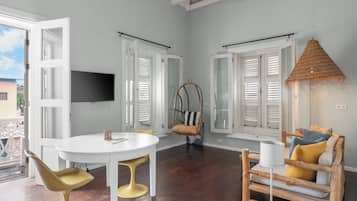 Apartamento Confort, 1 habitación, vistas a la ciudad | Zona de estar