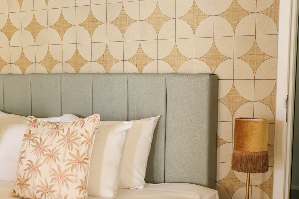 Deluxe kamer, uitzicht op oceaan | Luxe beddengoed, een minibar, een kluis op de kamer