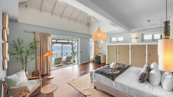 Superior Room, Oceanfront | Premium bedding, minibar, in-room safe, blackout drapes