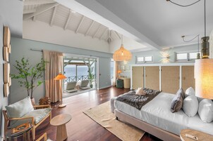Ropa de cama de alta calidad y minibar 