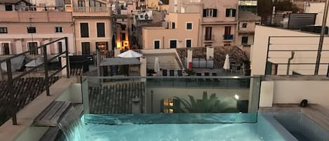 Sun deck