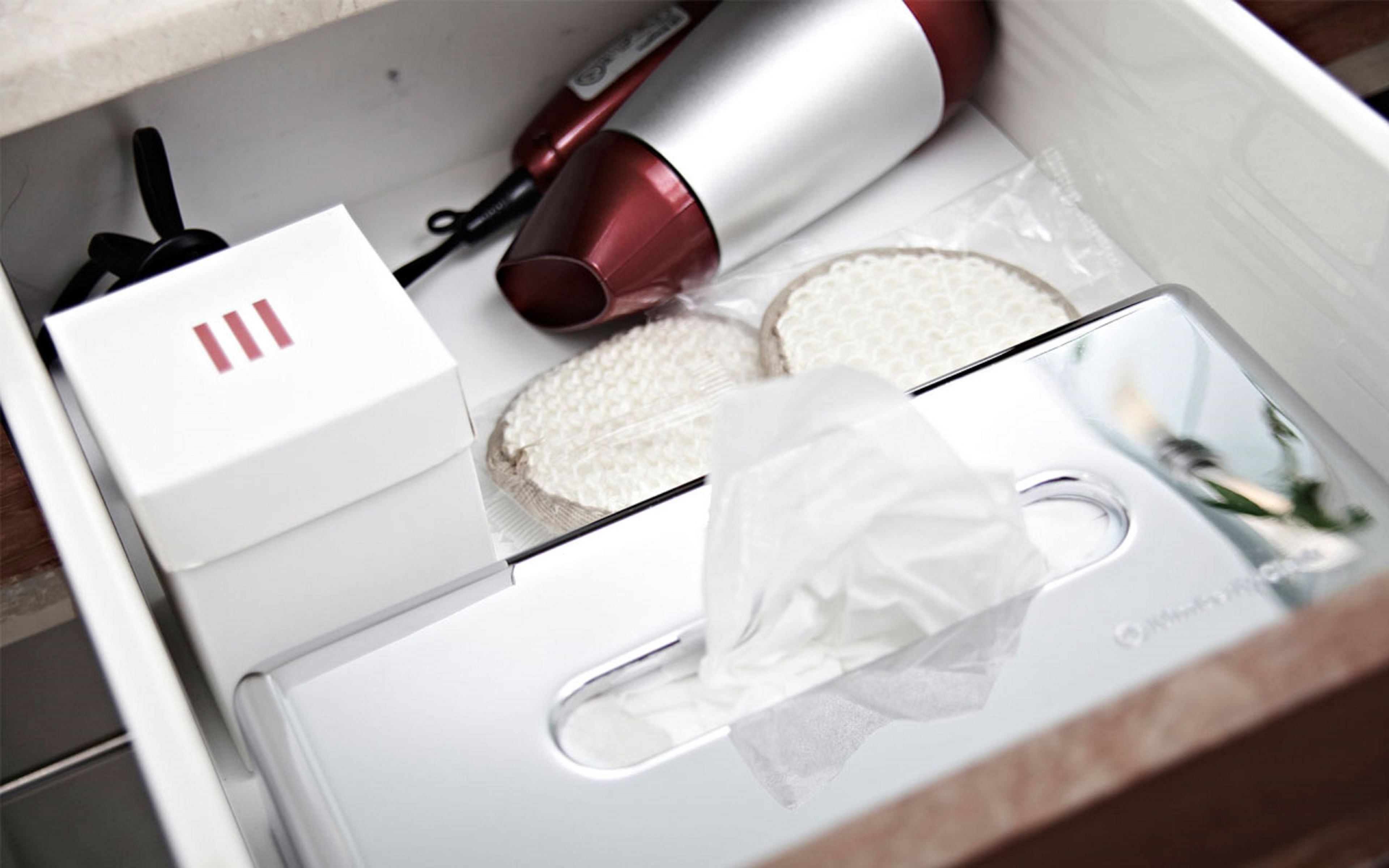 1 bedroom, in-room safe, individually decorated, desk