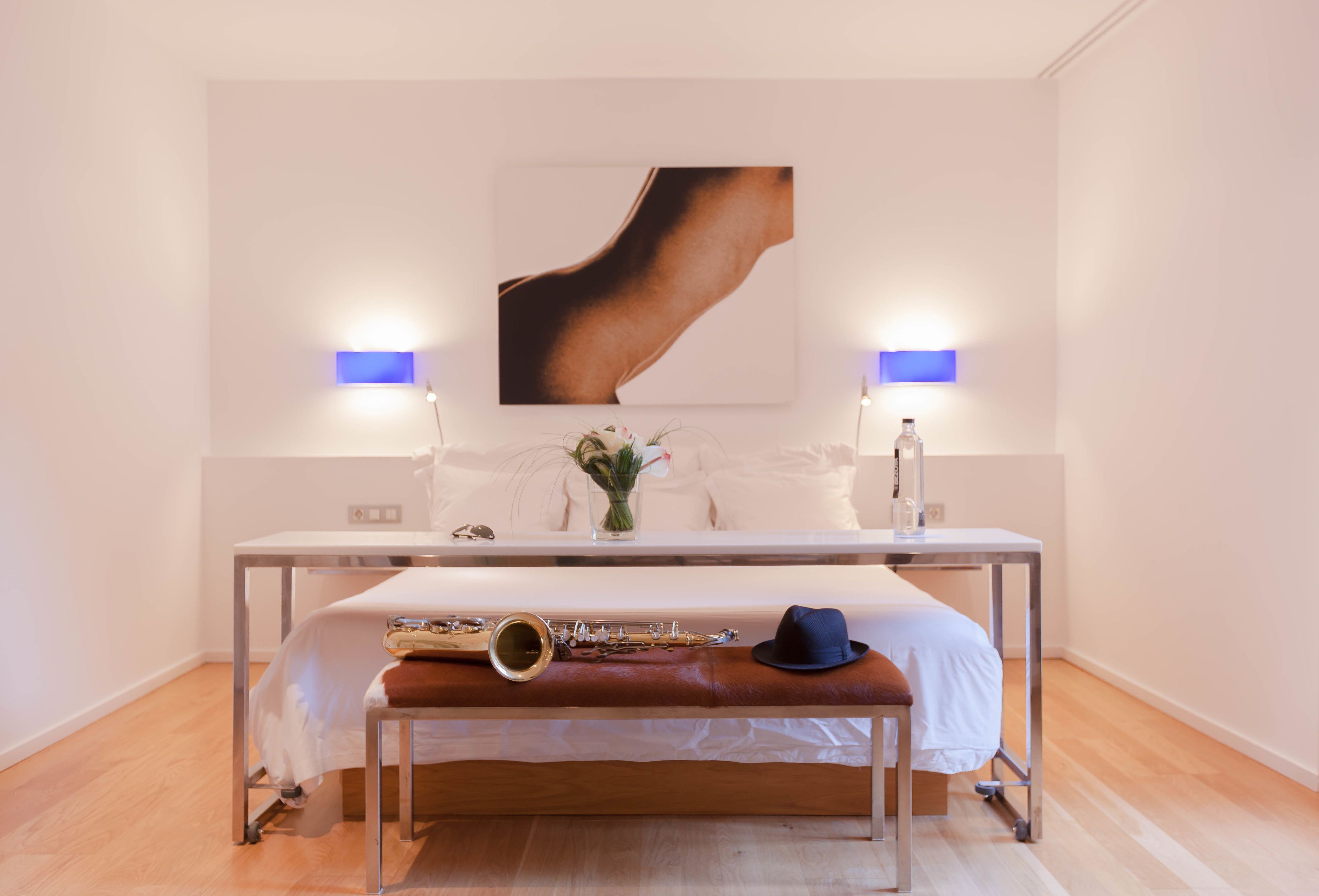 1 bedroom, in-room safe, individually decorated, desk