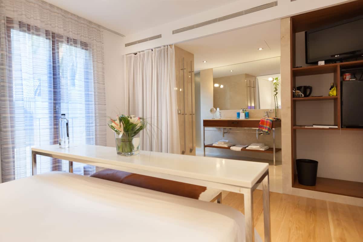 ตู้นิรภัยในห้องพัก, โต๊ะทำงาน, Wi-Fi ฟรี, ห้องพักตกแต่งอย่างมีเอกลักษณ์