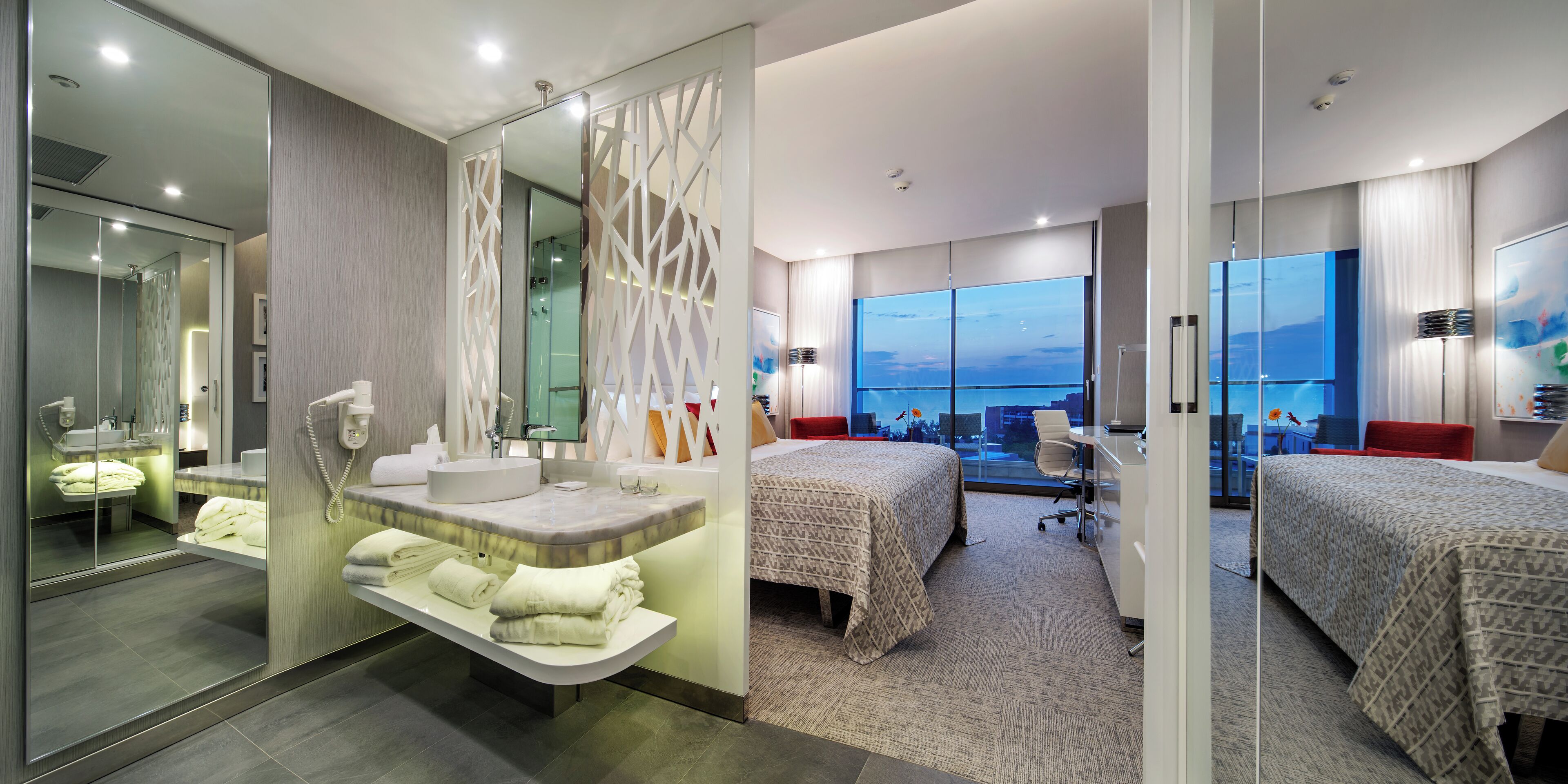 Premium bedding, minibar, in-room safe, desk