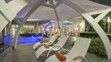 Ruang perawatan pasangan, sauna, hot tub, dan pemandian Turki/hammam