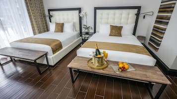 1 bedroom, Egyptian cotton sheets, premium bedding, memory foam beds