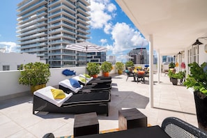 Terrace One Bedroom King Suite | Terrace/patio