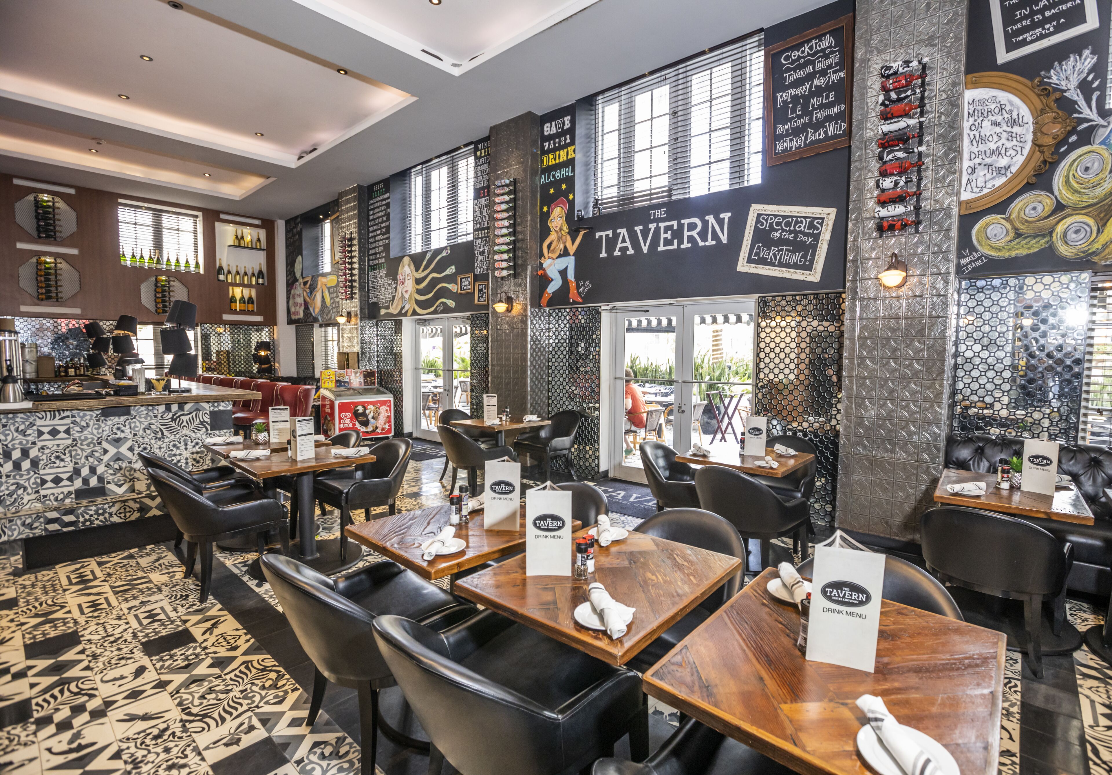 breakfast, lunch, dinner served; american cuisine