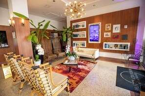 Sala de estar en el lobby
