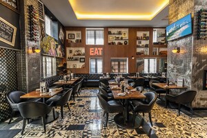 Breakfast, lunch, dinner served; American cuisine 