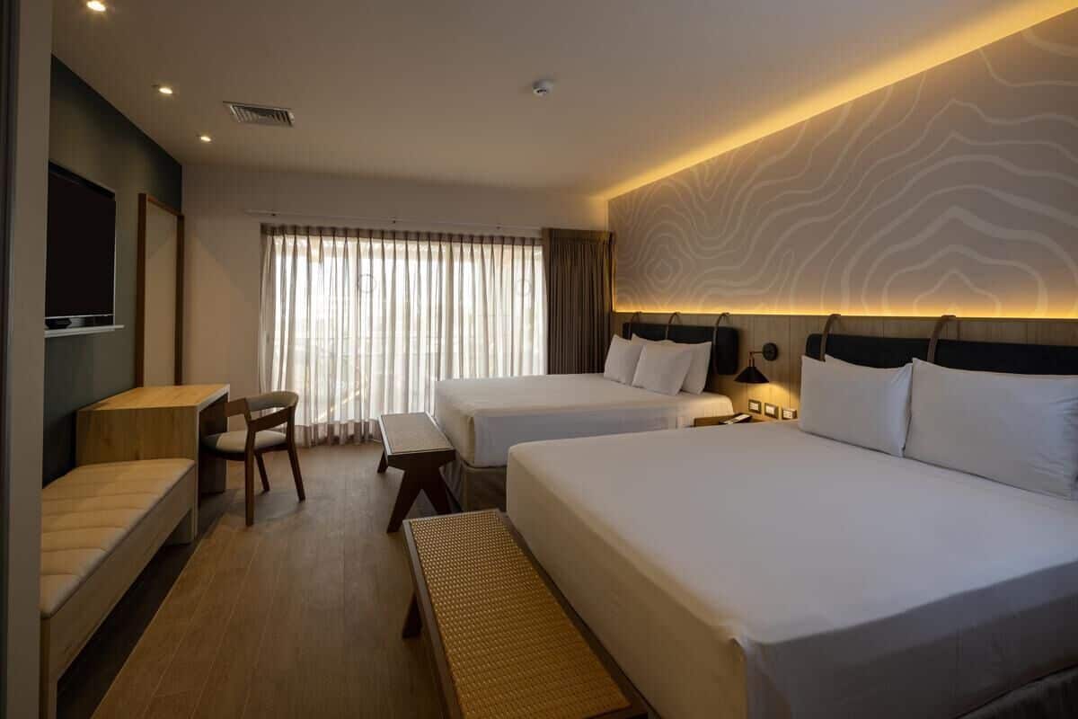 In-room safe, desk, WiFi (free), bed sheets