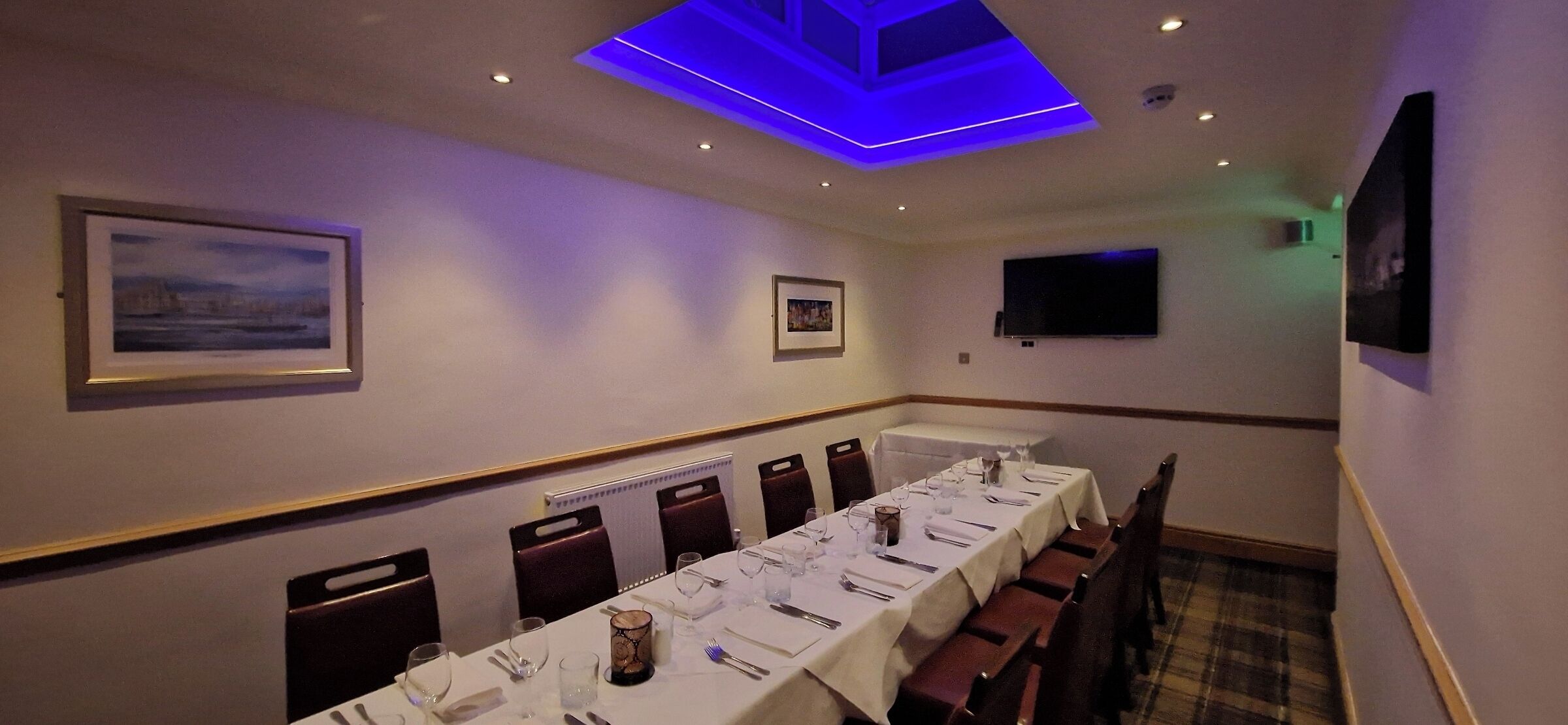 Photo - The Royal Hotel