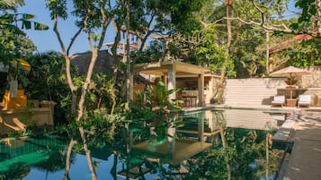 Outdoor pool, sun loungers