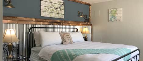 Quarto luxo, 1 cama King | 1 quarto, roupas de cama premium, Wi-Fi de cortesia, roupa de cama