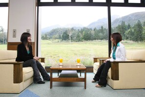 Lobby sitting area - Kyukamura Myoko (Myoko)