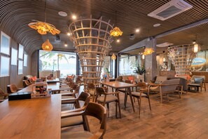Der serveres morgenmad, frokost og aftensmad