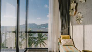 Deluxe Triple Studio with Sea View and Spa Bath | Beach/ocean view