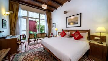 Garden Suite | Premium bedding, minibar, in-room safe, desk