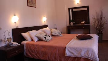 Apartment, 2 Bedrooms, Pool View