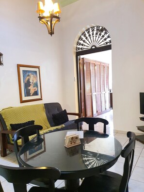 Suite (Fortaleza) | Living area | TV - Fortaleza Suites (San Juan)