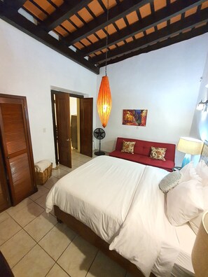 San Sebastian Suite  | Individually decorated, individually furnished, free WiFi, bed sheets