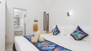 Apartment, 2 Bedrooms | Premium bedding, in-room safe, individually furnished