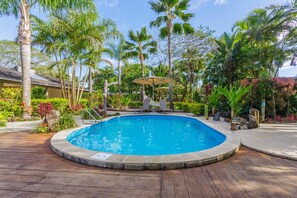 Outdoor pool, open 8:00 AM to 8:00 PM, pool umbrellas, pool loungers - Rarotonga Daydreamer Escape (Rarotonga)