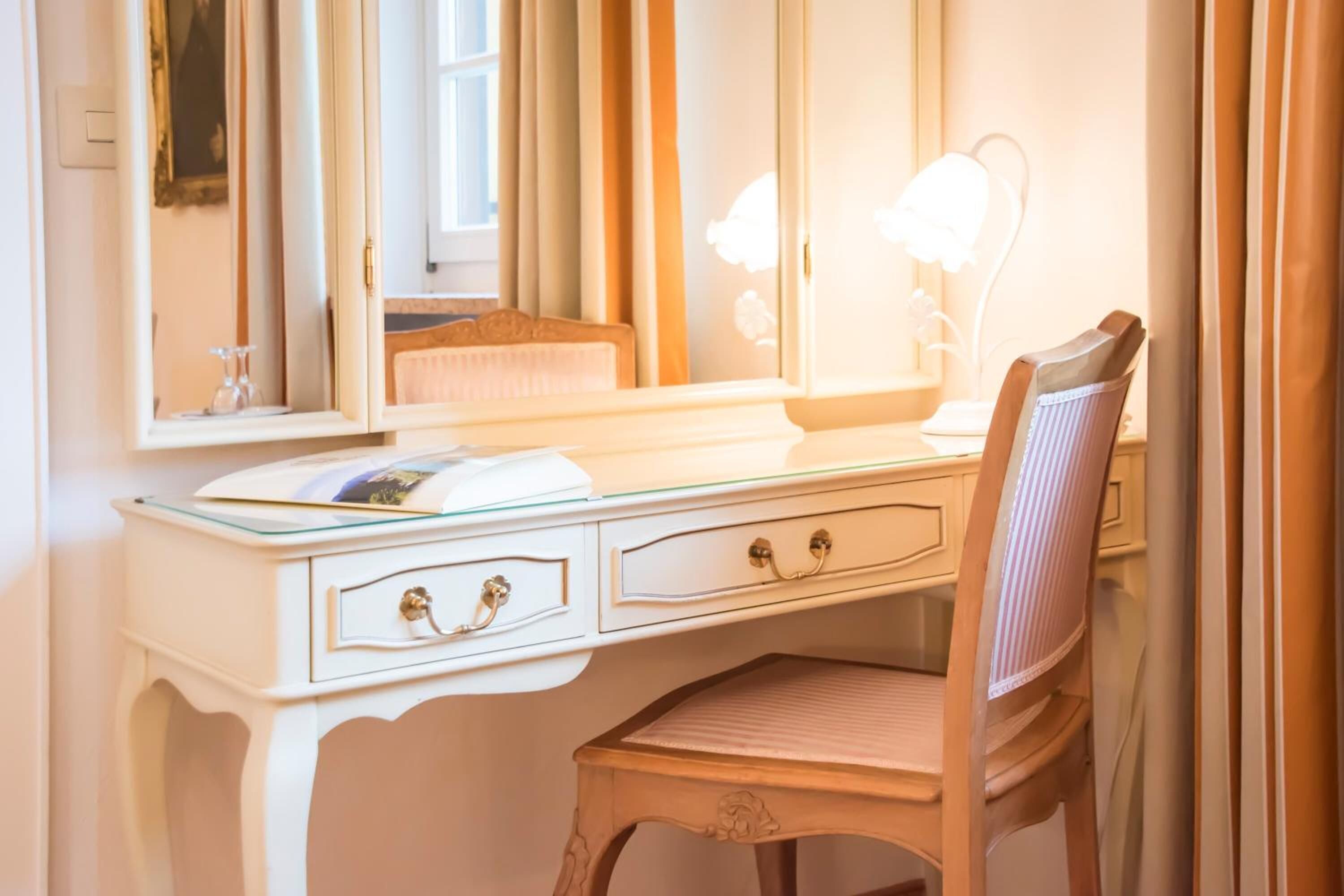 in-room safe, desk, soundproofing, free cots/infant beds