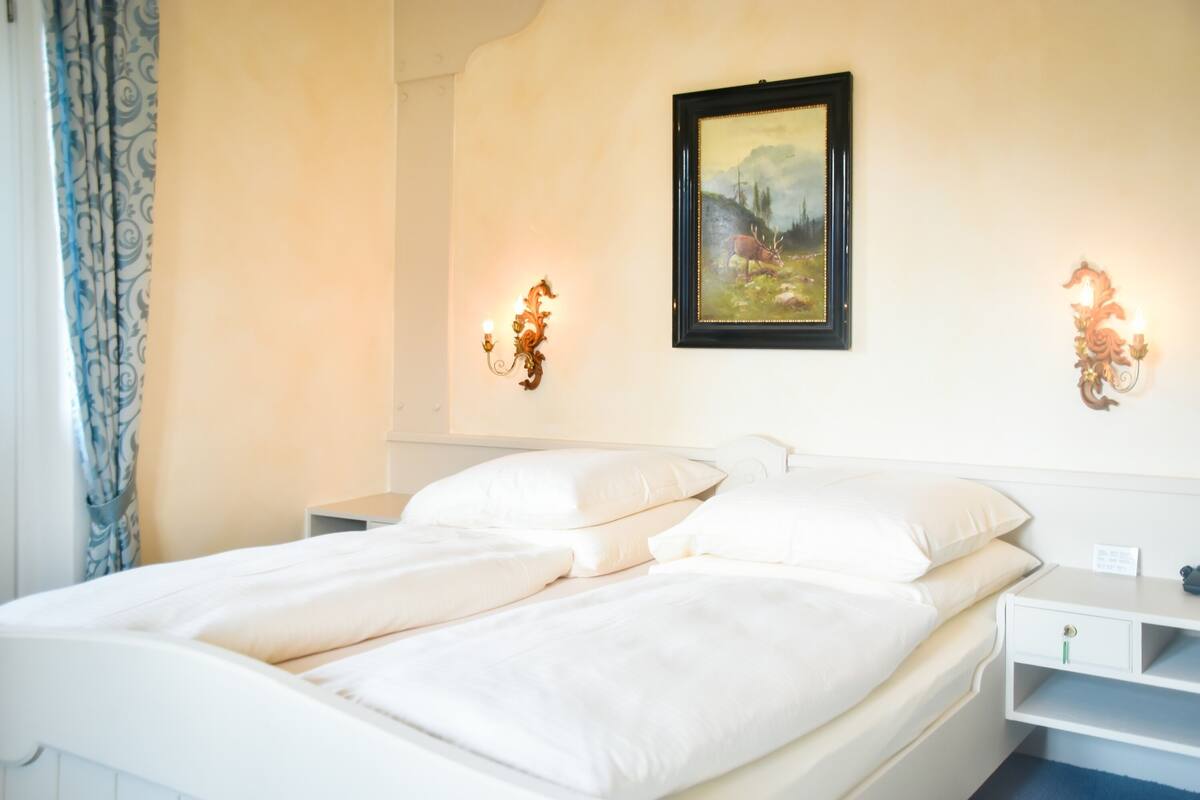 comfort double room, balcony | in-room safe, desk, soundproofing, free cots/infant beds