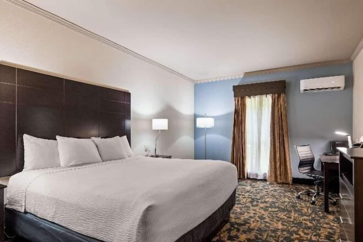 Pillowtop beds, desk, laptop workspace, iron/ironing board