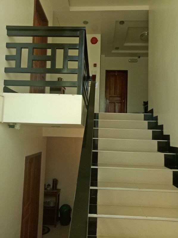 Staircase - Buena's Haven Travelodge (El Nido)