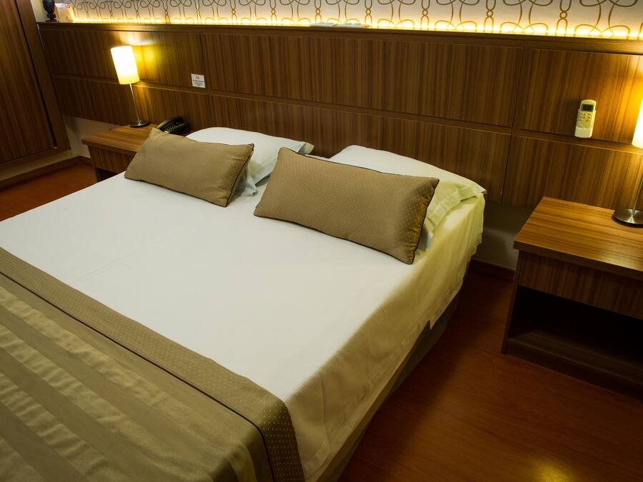 Doppia Luxury, 1 letto matrimoniale | Minibar, postazione laptop, tende oscuranti, Wi-Fi gratuito