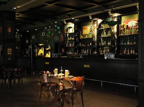 Bar (en la propiedad)