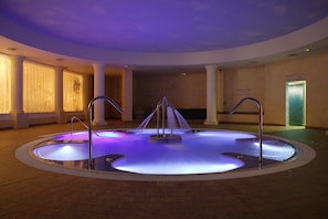 Behandlungsräume für Paare, Sauna, Dampfbad, Thermalbad/Mineralquelle