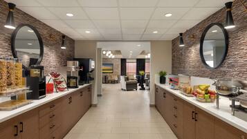 Gratis komplett frukost varje dag