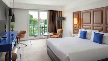 Minibar, coffres-forts dans les chambres, bureau, chambres insonorisées