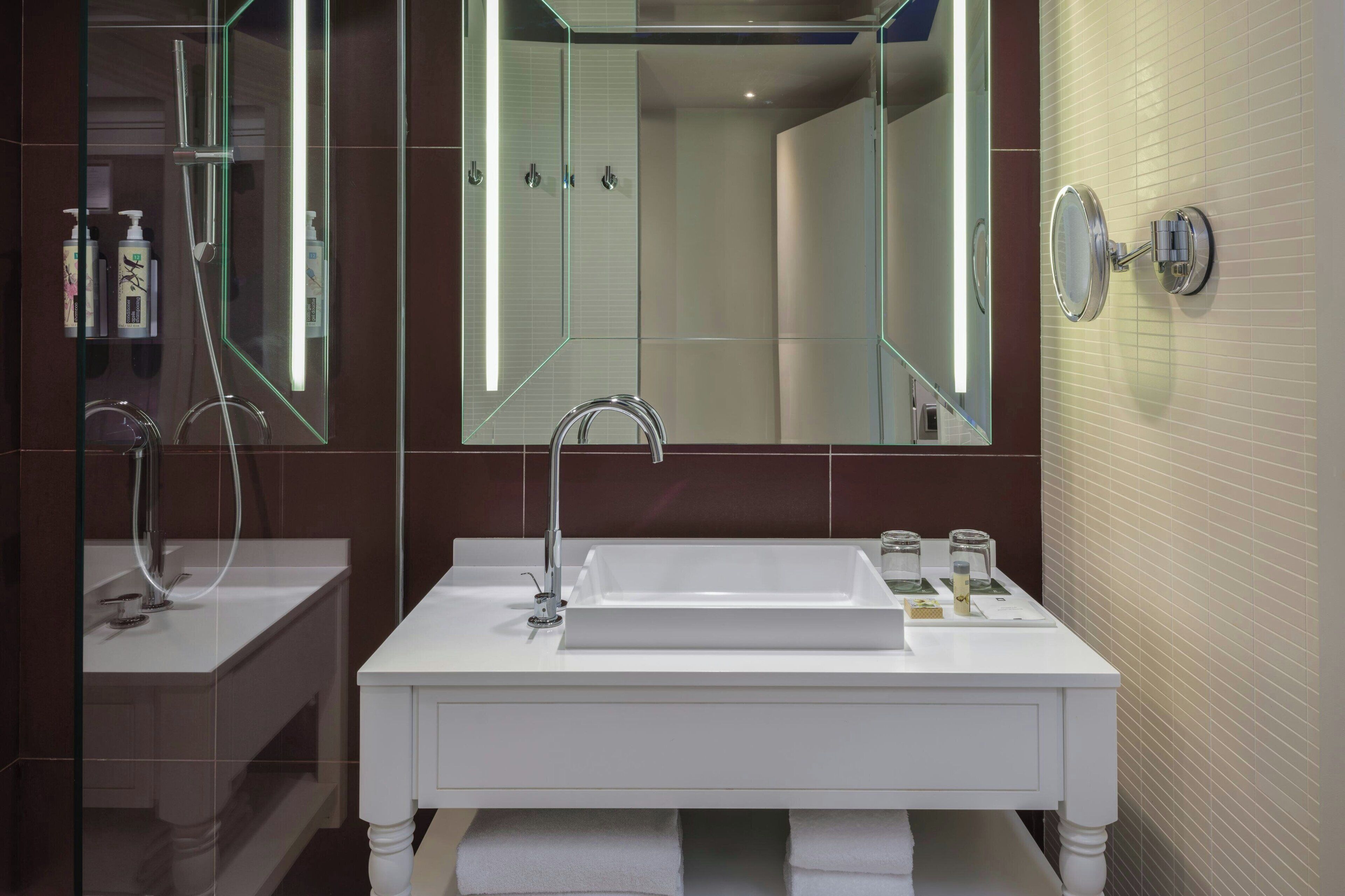 Photo - Renaissance Paris Hippodrome de St. Cloud Hotel