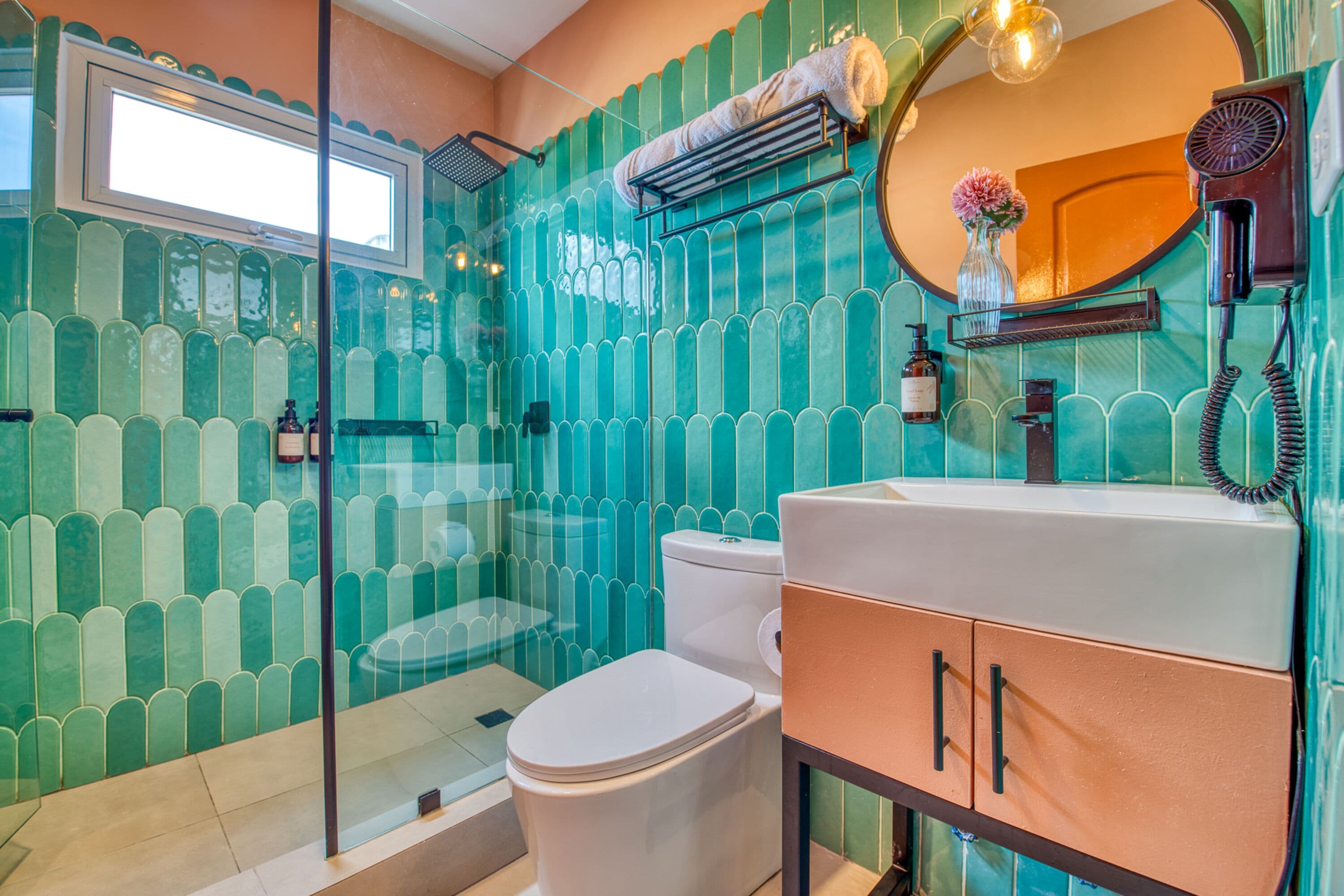 premium ocean view king suite | bathroom | shower, free toiletries, towels