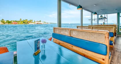 Bocas Paradise Hotel