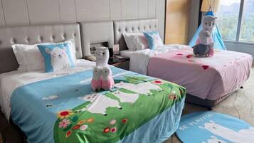 Cots/infant beds, alarm clocks