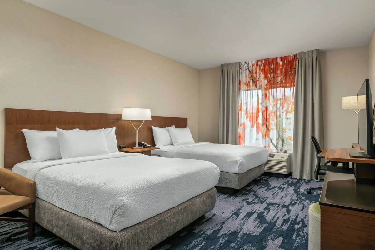 1 bedroom, pillow-top beds, in-room safe, desk