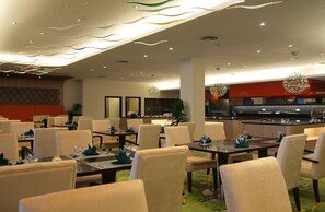 Daily buffet breakfast (MYR 49 per person) - Imperial Hotel Kuching (Kuching)