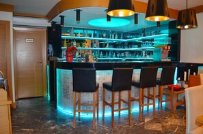 Bar (en la propiedad)