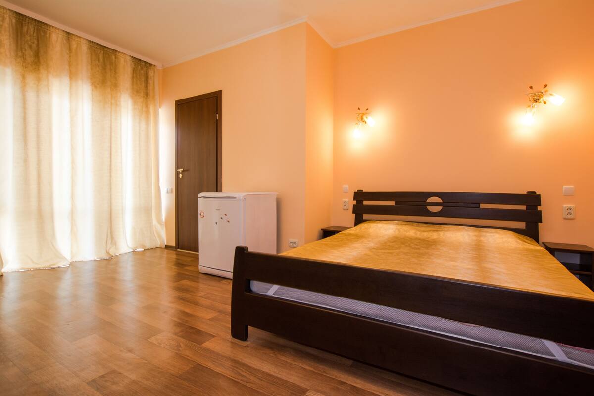 Minibar, individually furnished, desk, blackout curtains