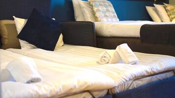 Family Room | Blackout drapes, free WiFi, bed sheets